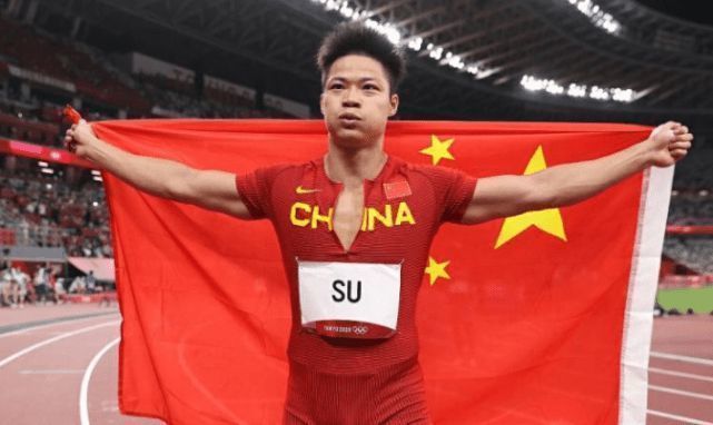 国内高清久久久久久久久