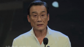 双腿放在调教台上调教h夏侯空